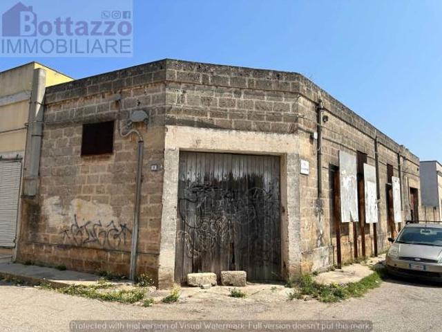 Capannone in vendita a Puglia, Taranto