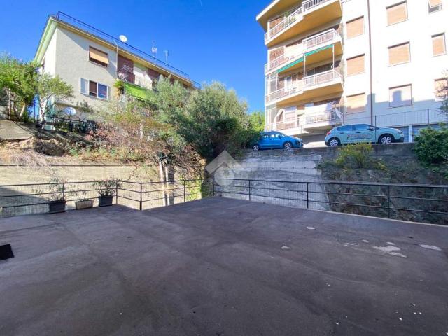 Capannone in vendita a Valloria, Albisola Capo