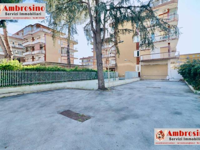 Capannone in vendita a Scafati, Campania