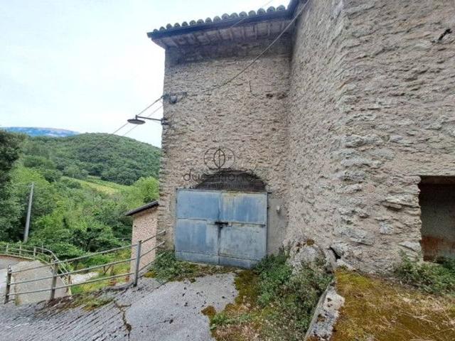 Capannone in vendita a Scheggino, Umbria