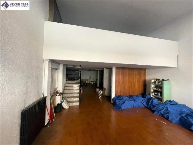 Capannone in vendita a San Rocco, Seregno