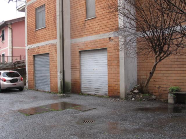 Capannone in vendita a Serra Riccò, Liguria