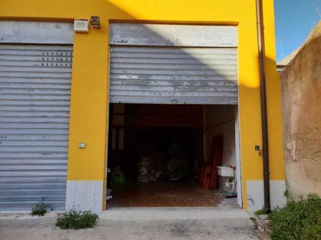 Capannone in vendita a Siracusa, Sicilia