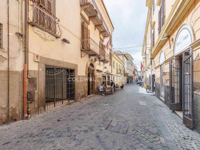 Capannone in vendita a Tarquinia, Lazio