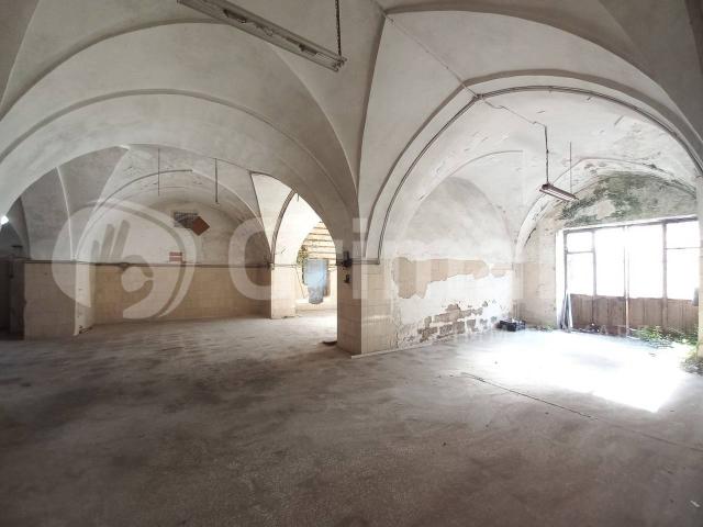 Capannone in vendita a Puglia, Lecce