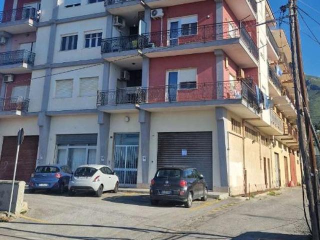 Capannone in vendita a Termini Imerese, Sicilia