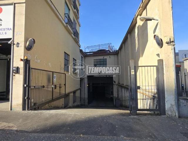 Capannone in vendita a Circoscrizione 6, Piemonte