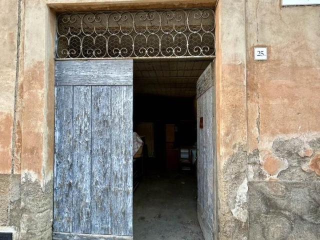 Capannone in vendita a Tuscania, Lazio