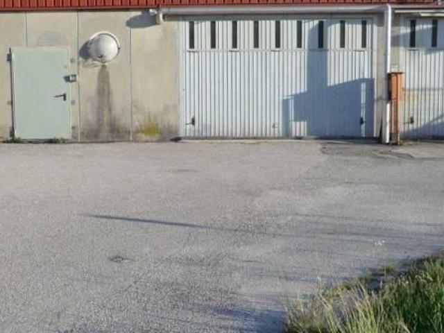 Capannone in vendita a Borgo Pracchiuso, Reana Del Roiale