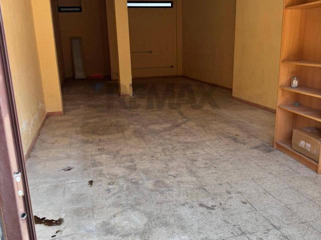 Capannone in vendita a Valenzano San Lorenzo, Puglia