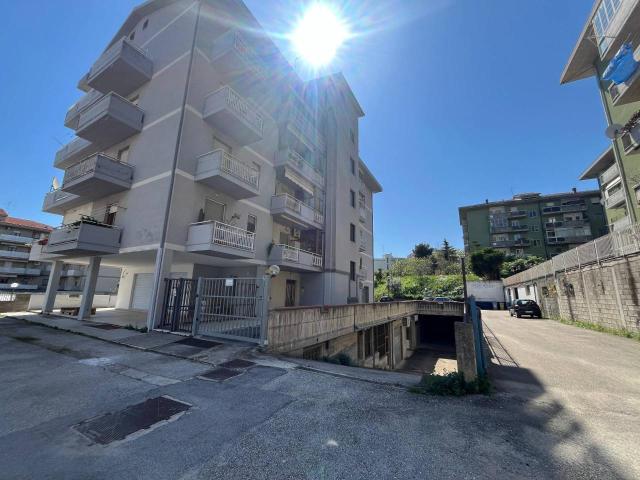 Capannone in vendita a Centro Storico, Vasto