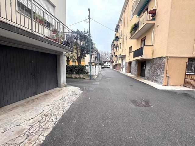 Capannone in vendita a Mestre-Carpenedo, Venezia