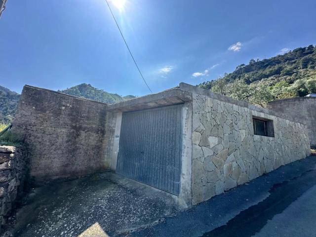 Capannone in vendita a Bevera, Ventimiglia