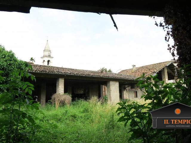 Capannone in vendita a Vicenza, Veneto