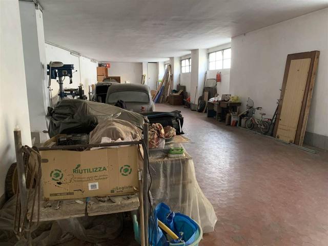 Capannone in vendita a Vigevano, Lombardia