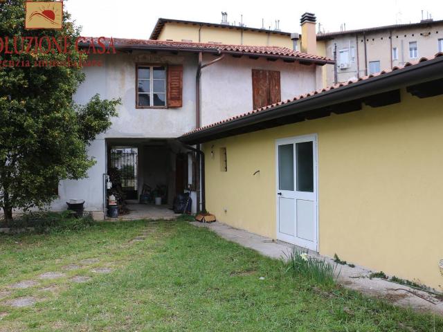 Capannone in vendita a Monfalcone, Friuli-Venezia Giulia