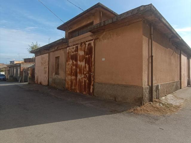 Capannone in vendita a Calabria, Reggio Calabria
