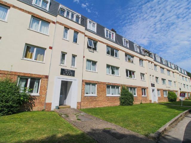 Apartment for rent in Cosham, City Of Portsmouth