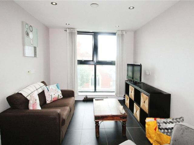 Apartment for rent in Earlsfield, Greater London