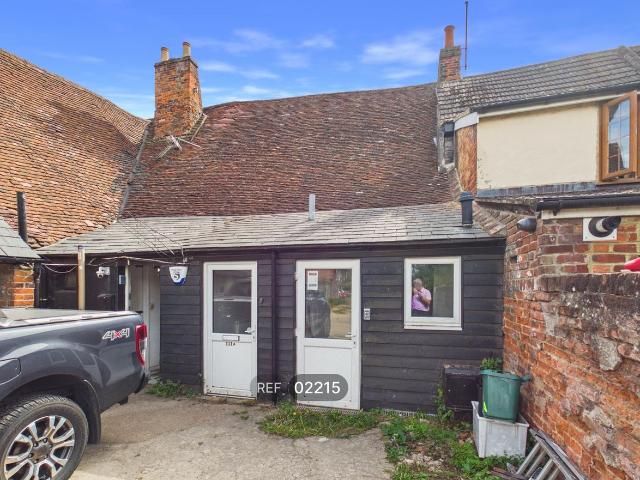Apartment for rent in Hythe, Fordham Heath