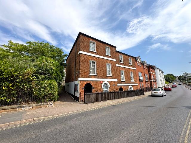 Apartment for rent in Watergate, Devon