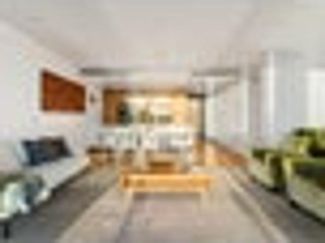 Apartment for sale in Auckland, Oroua County