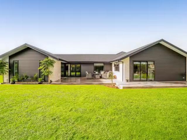 House for sale in Pembroke, Taranaki