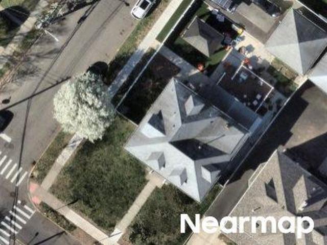House for sale in Elizabeth, New Jersey