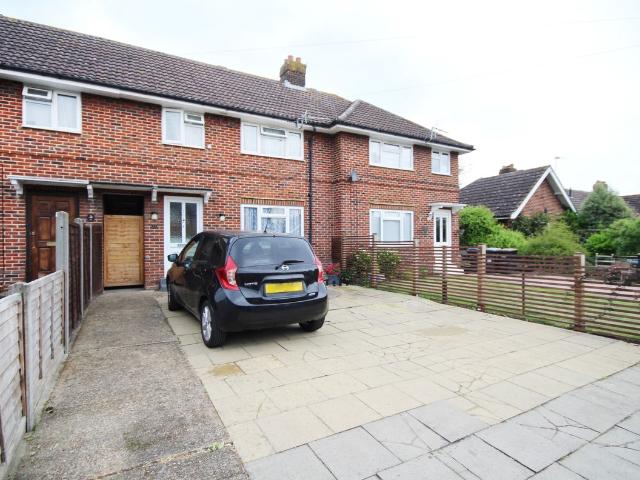 House for rent in Englefield Green, Runnymede