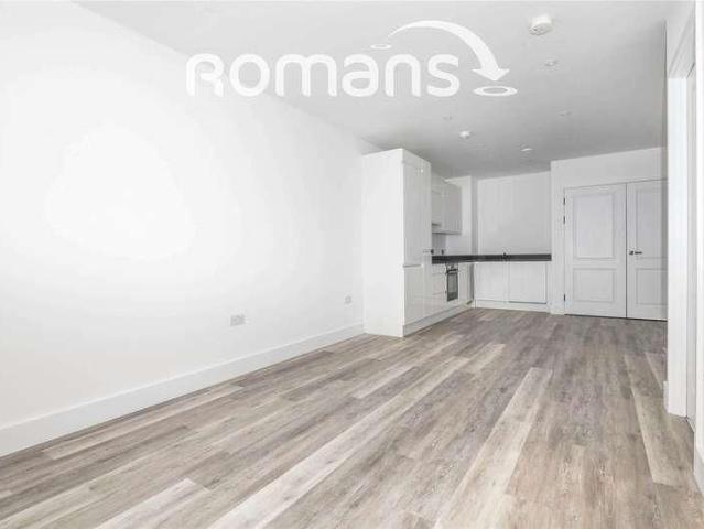Apartment for rent in Albany Park, Surrey Heath