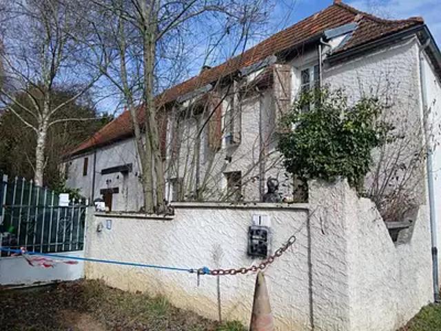 Maison vente à Vichy, Magnet