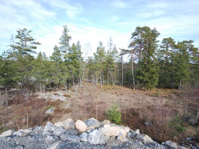 Tomt till salu i Haninge, Stockholm