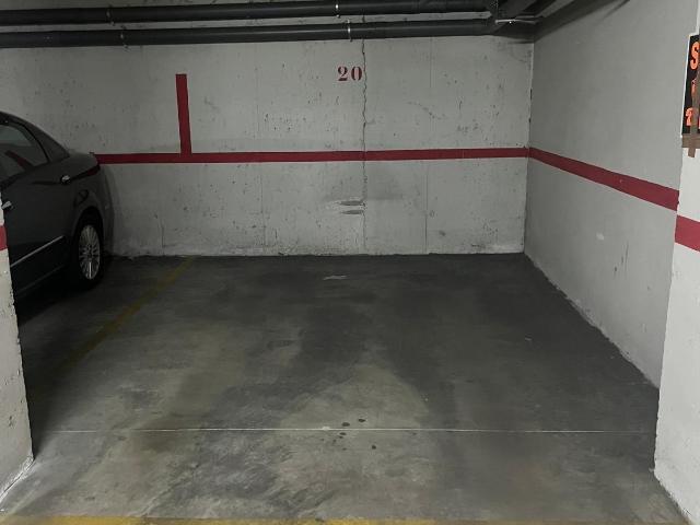Parking en venta en León, San Lorenzo - La Palomera - San Mamés