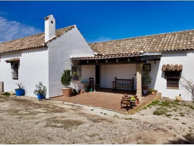 Casa en venta en Santaella, Andalucía