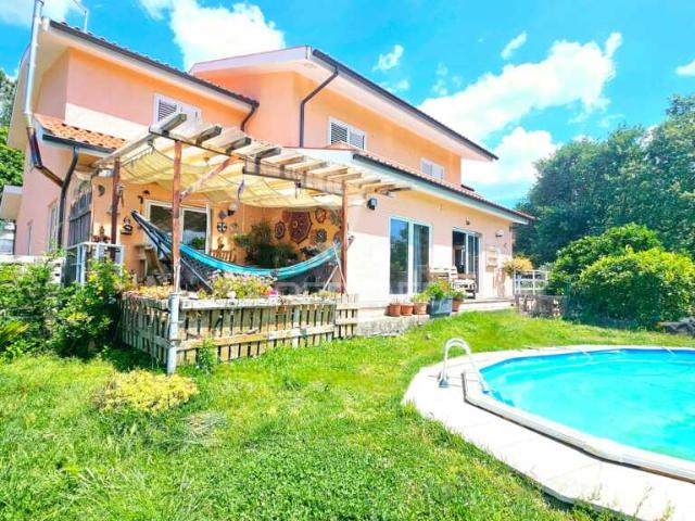 Casa venda em Minhava, Vila Real