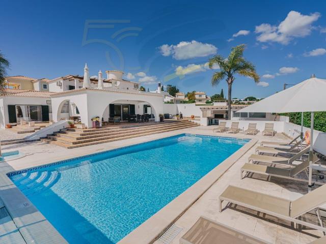 Vivenda venda em Carvoeiro, Faro