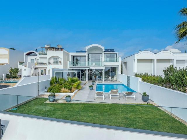 Vivenda venda em Albufeira e Olhos de Água, Albufeira