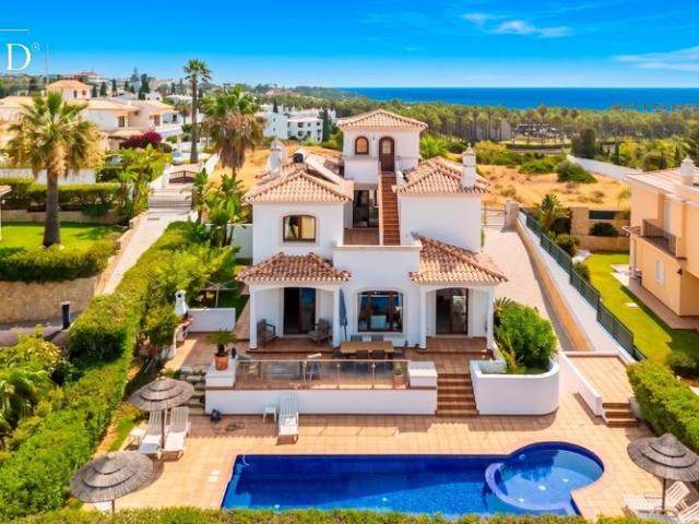 Vivenda venda em Albufeira e Olhos de Água, Albufeira