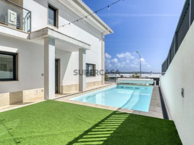 Casa venda em Oeiras, Alto de Santa Catarina