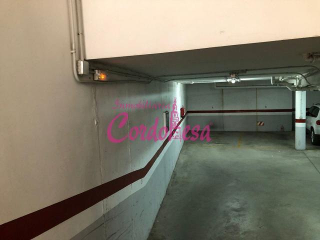 Garaje en venta en Distrito Centro, Córdoba