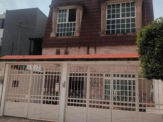 Casa en venta en Tlalnepantla De Baz, Estado de México