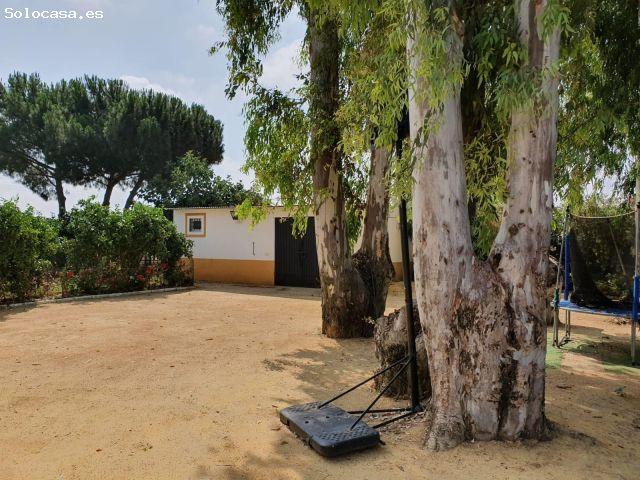 Casa en venta en Barriada Los Salesianos, Utrera