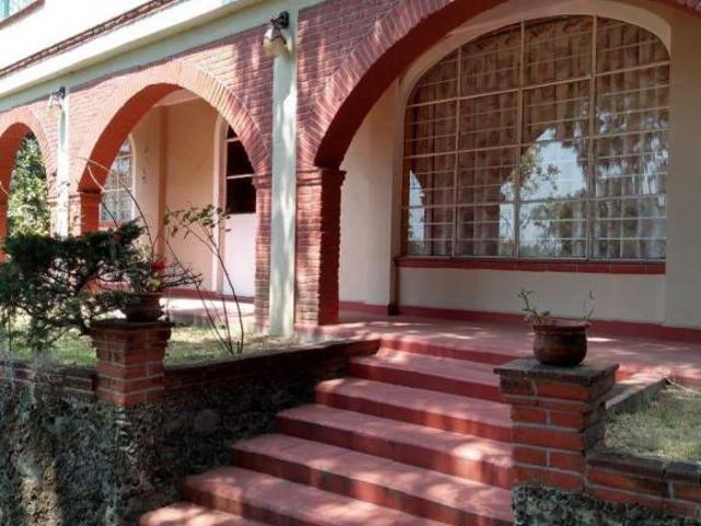 MAGNÍFICA QUINTA EN HUERTAS DE SAN PEDRO CON GRAN EXTENSIÓN DE TERRENO