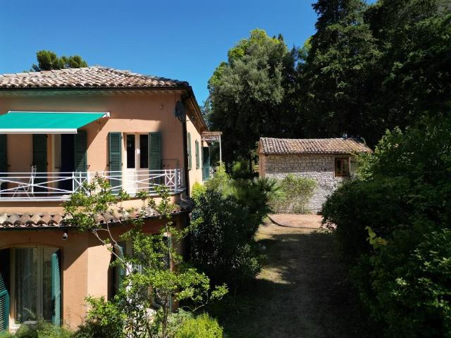 Casa in vendita a Marche, Ancona