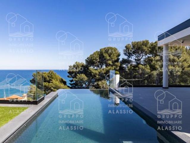 Villa Indipendente in vendita a Diano Marina, Liguria