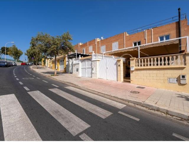 Casa en venta en Los Ángeles, Almería