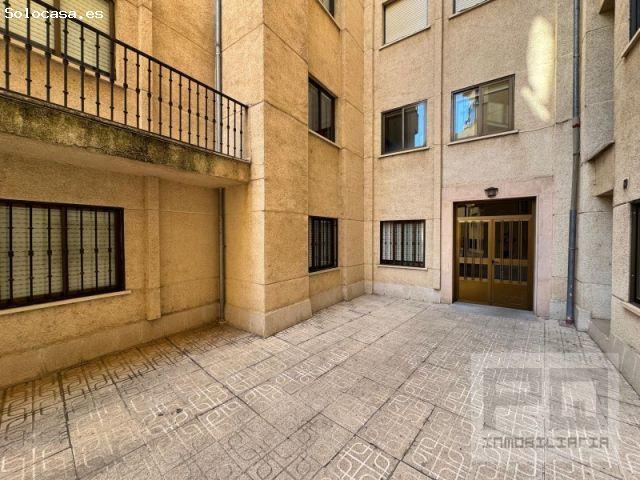 Piso en venta en Ávila, Castilla y León