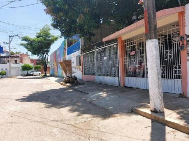 MAGNÍFICA Y CÉNTRICA CASA EN MAGALLANES