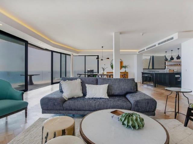 House for rent in Fresnaye, Cape Town