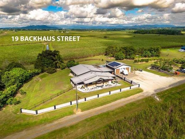 Cottage for sale in Innisfail, Queensland